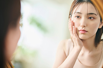 咬筋（こうきん）への注射：エラの張り・歯ぎしり・食いしばりの改善