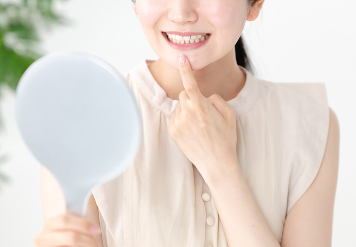 痛みがない、沁みない薬剤不要のトランセントフラッシュホワイトニング